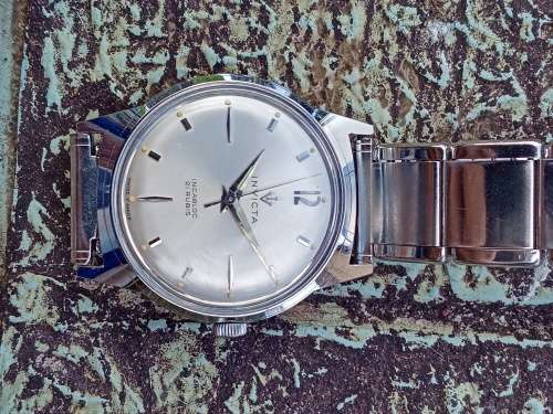 Vintage Invicta wrist watch manual wind 33mm ex crown WORKING near mint condition