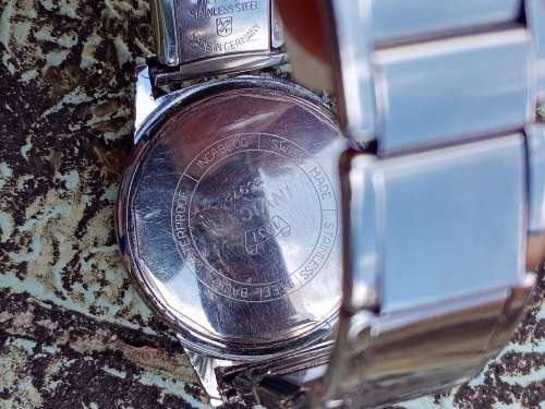 Vintage Invicta wrist watch manual wind 33mm ex crown WORKING near mint condition