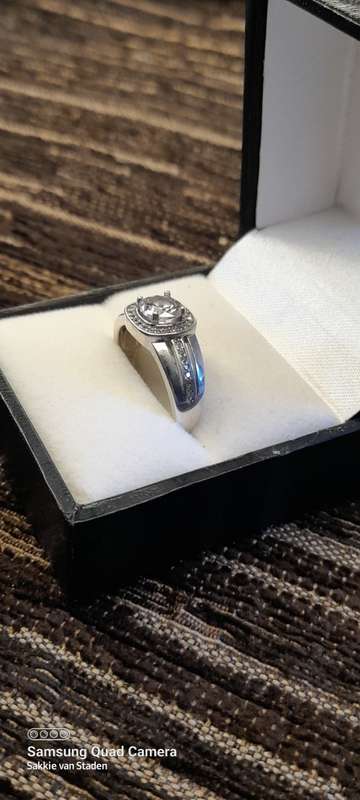 Sterling Silver ladies ring Size P NO BOX!
