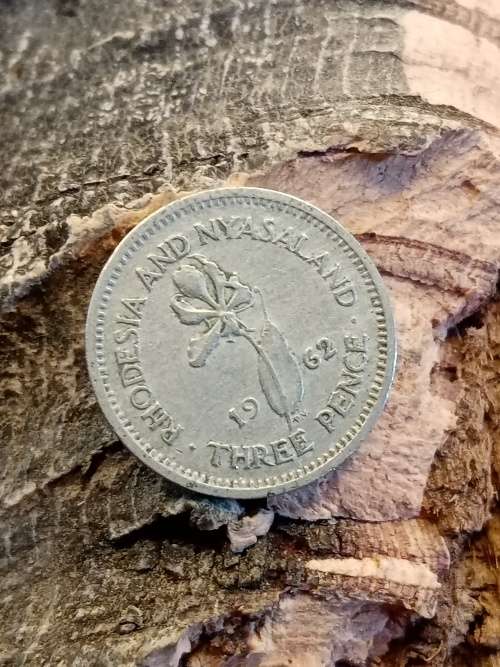 Rhodesia and Nyasaland 1962 Threepence
