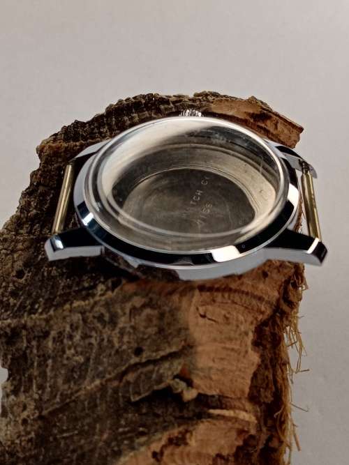 New old stock watch case crystal intact Size: 33mm ex crown