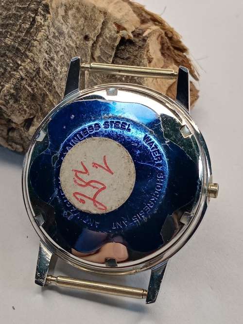 New old stock watch case crystal intact Size: 33mm ex crown