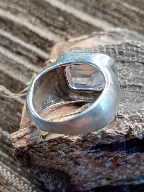 Sterling silver ring with large stone stone size 12mm by 9mm Size: J No Box!