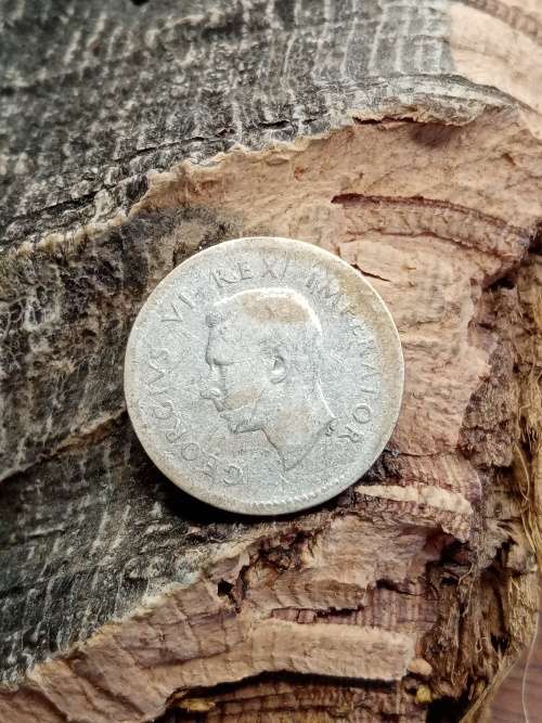 Threepence 1945