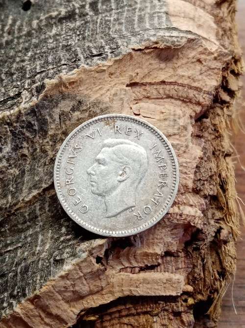 Threepence 1946
