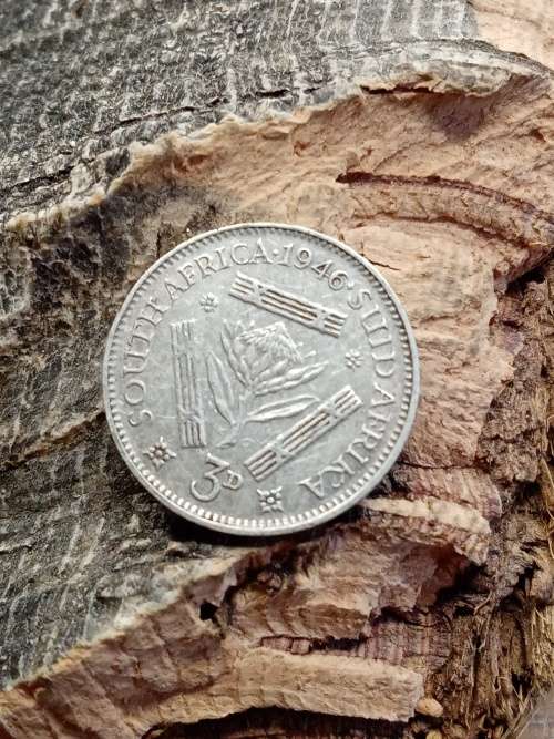 Threepence 1946