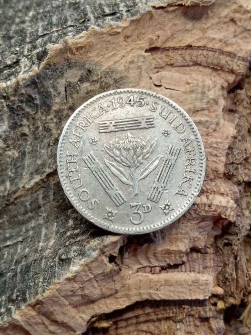Threepence 1945