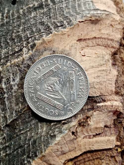 Threepence 1952