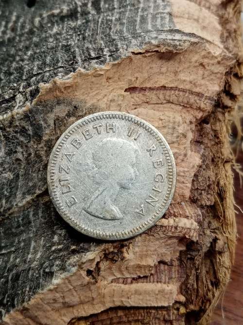 Threepence 1954