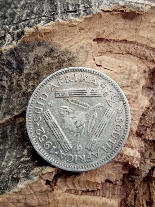 Threepence 1952