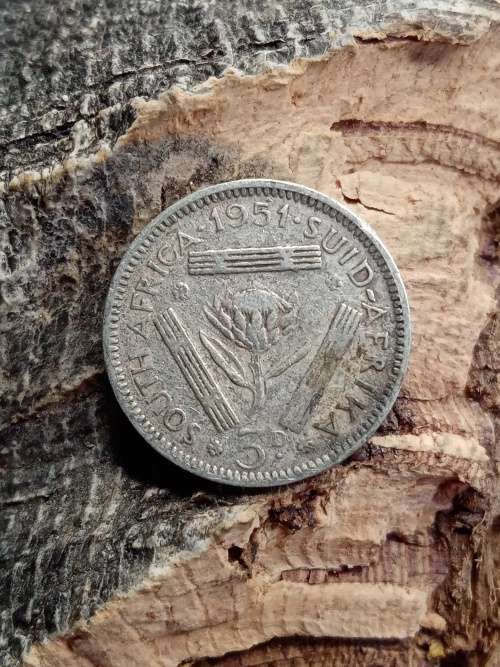 Threepence 1951