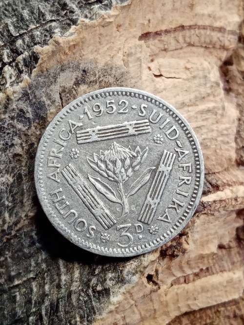 Threepence 1952