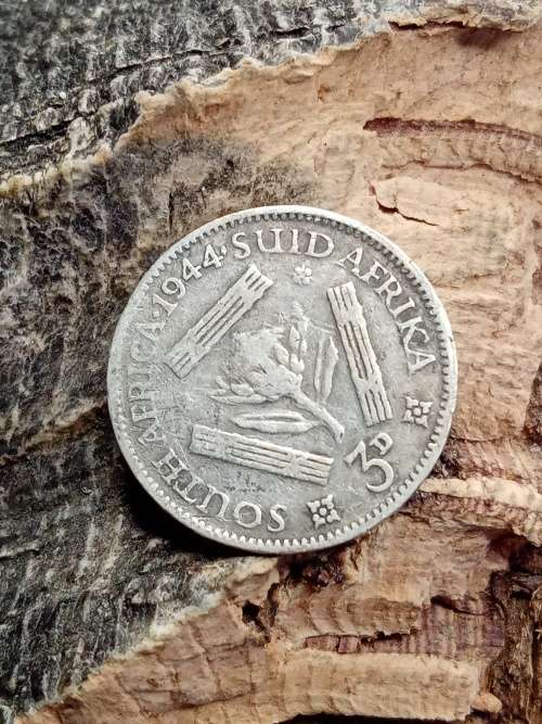 Threepence 1944