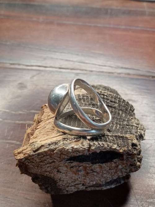 Sterling silver ladies ring Size: M NO BOX!