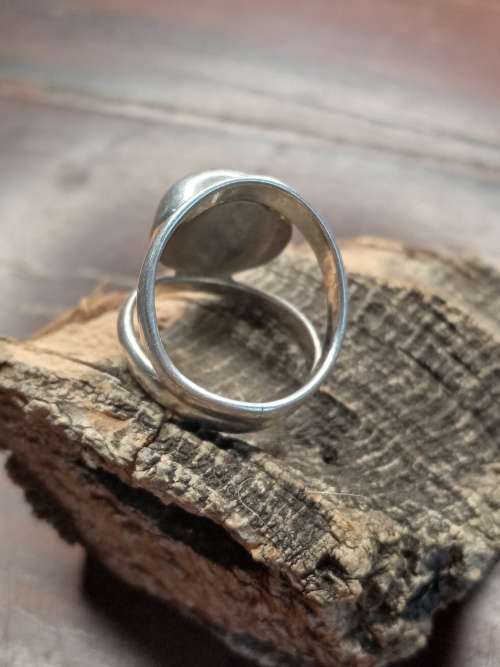 Sterling silver ladies ring Size: M NO BOX!