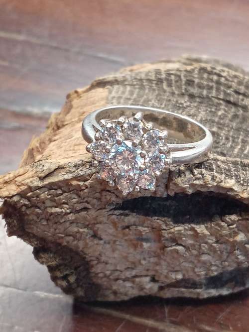 Sterling silver ladies ring Size: M.5 NO BOX!