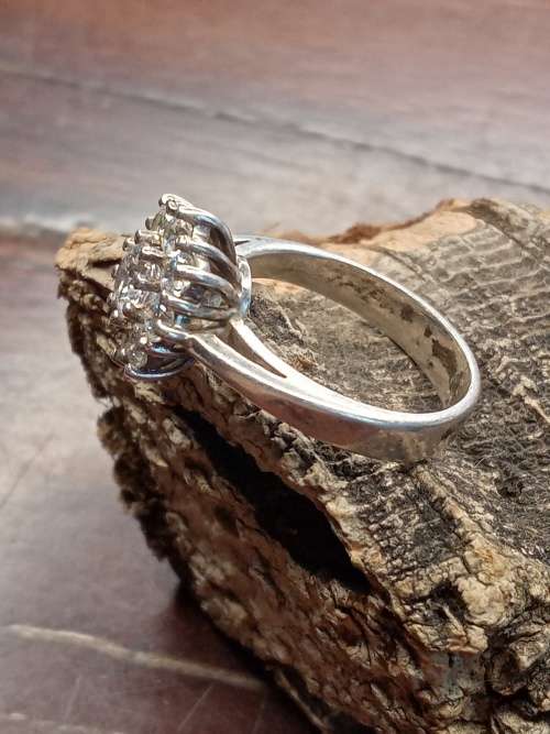 Sterling silver ladies ring Size: M.5 NO BOX!