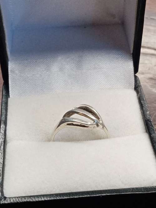 Sterling silver ladies ring Size: L NO BOX!