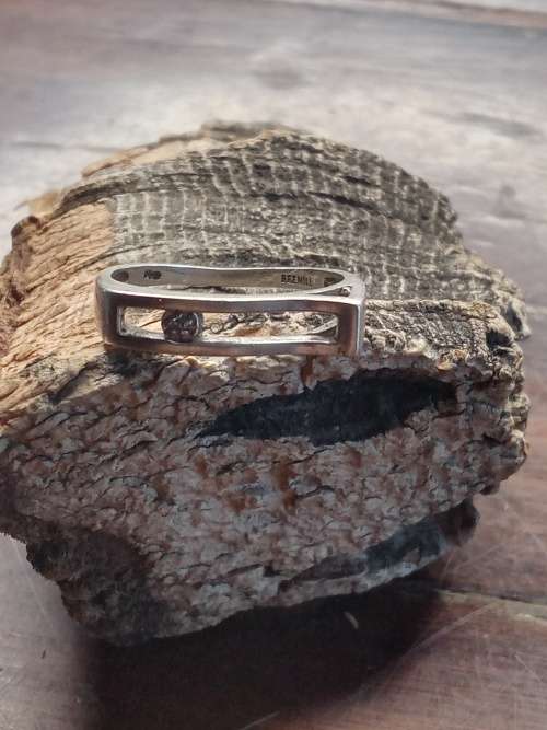 Sterling silver ladies ring Size: O.5 NO BOX!