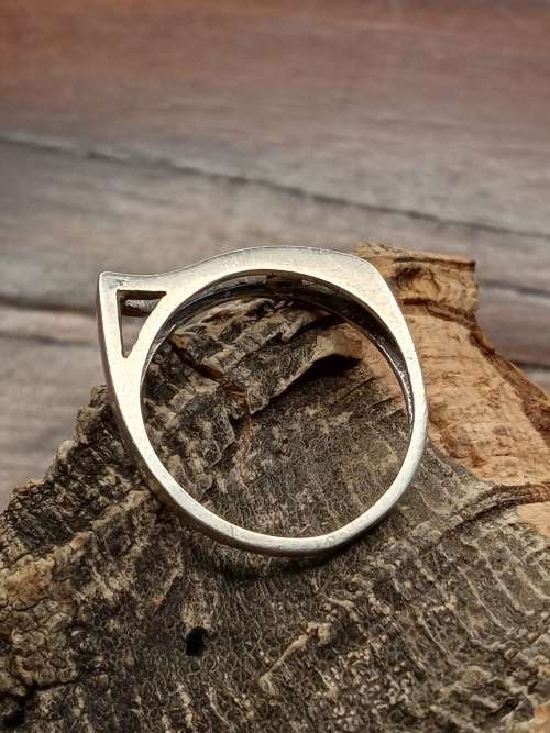Sterling silver ladies ring Size: O.5 NO BOX!