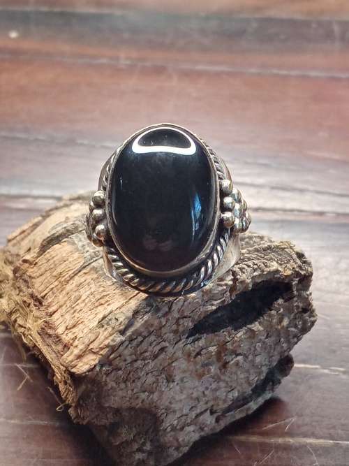 925 ring Size: J.5 NO BOX!