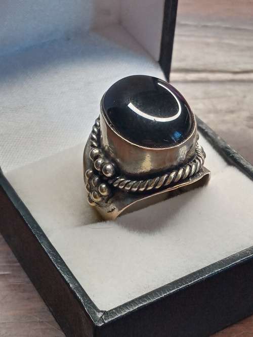 925 ring Size: J.5 NO BOX!