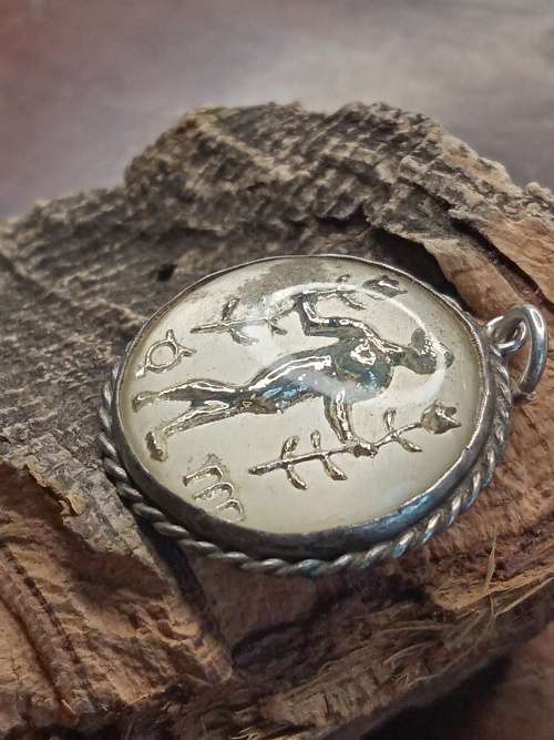 Antique pendant 23mm