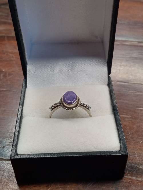 Sterling silver sugalite ladies ring Size: N