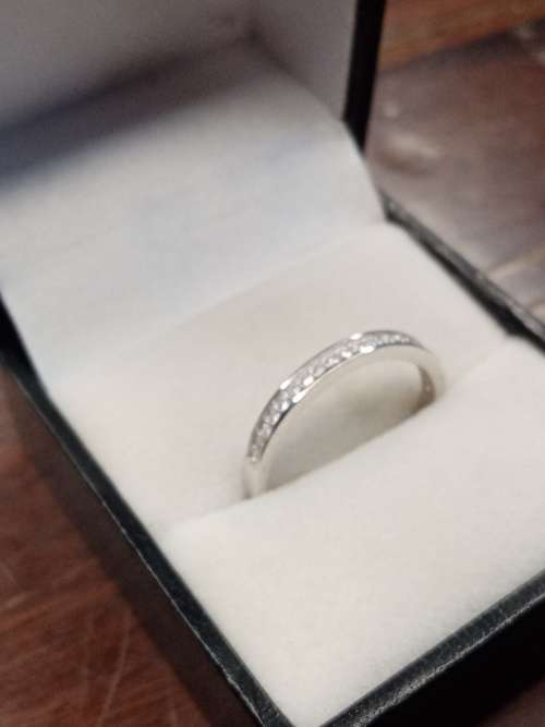 Sterling silver ladies ring Size: R