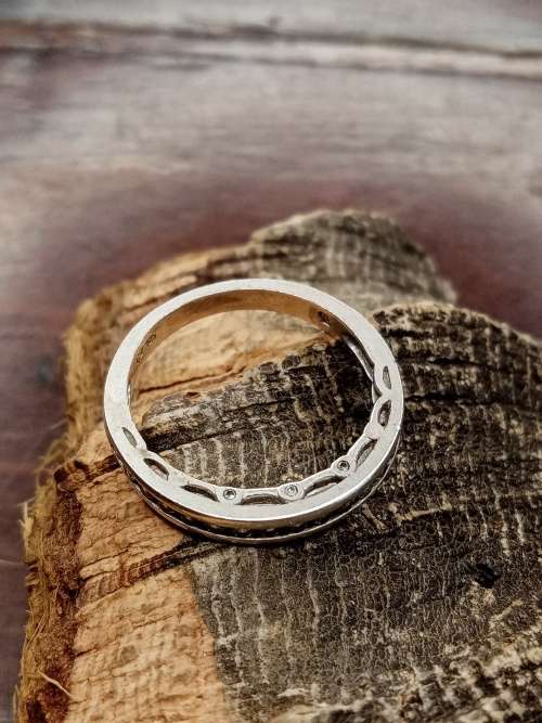 Sterling silver ladies ring Size: P