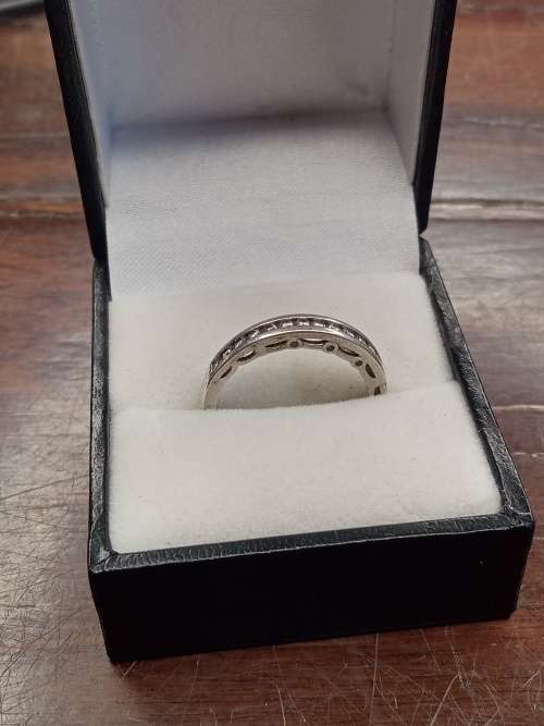 Sterling silver ladies ring Size: P