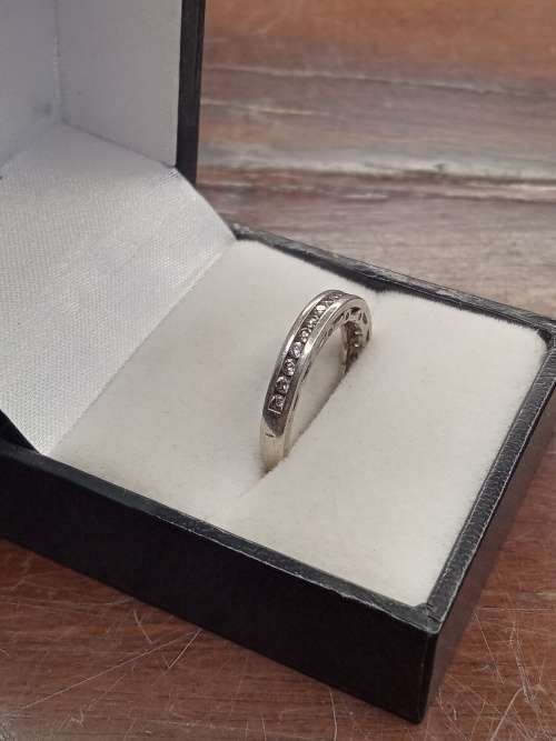 Sterling silver ladies ring Size: P