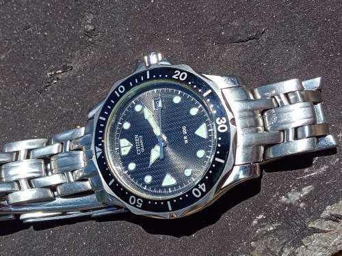 Citizen water resistant 200m divers watch 35mm ex crown