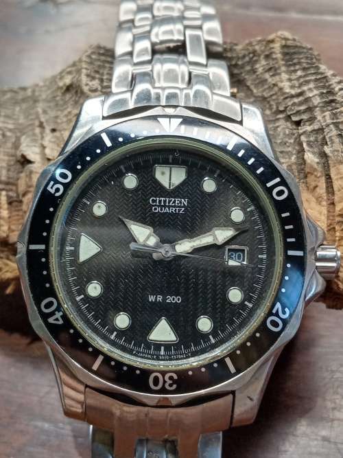 Citizen water resistant 200m divers watch 35mm ex crown