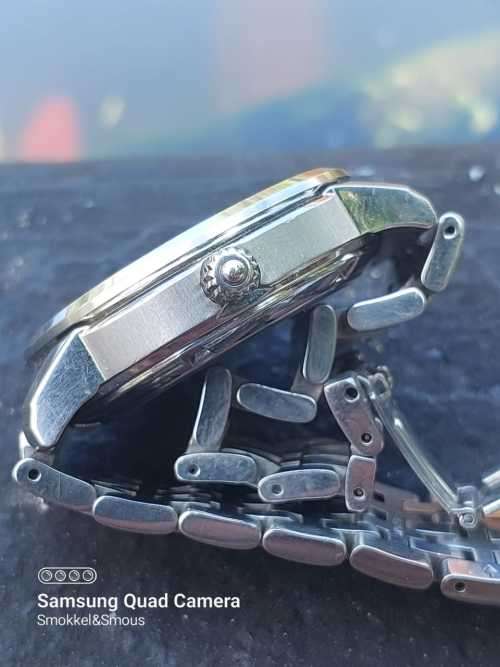 Seiko model number: 4R36 04E0 Automatic hacking and handwind 39mm ex crown