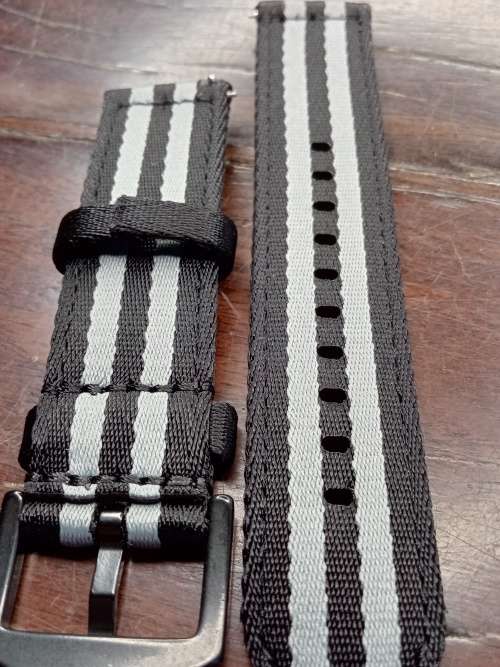 2 Piece nato wrist watch strap 22mm Black, Grey straps