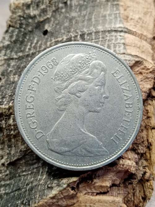 United Kingdom 1968 5 New Pence