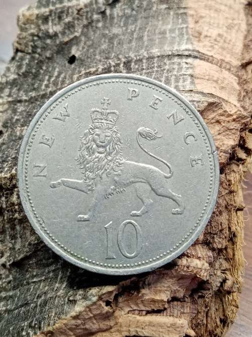 United Kingdom 1968 5 New Pence