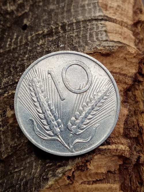 Italy 10 lire 1954