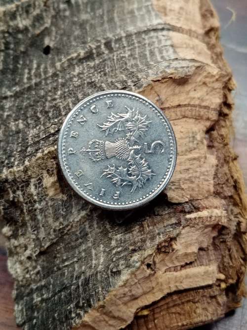 United Kingdom 5 pence 1990