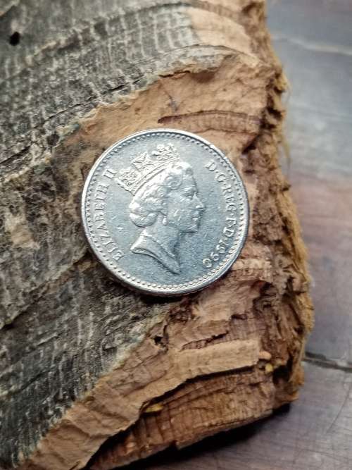 United Kingdom 5 pence 1990