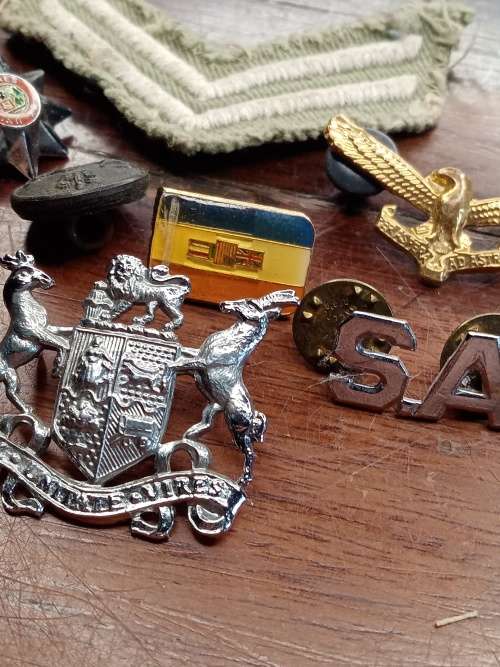 Badges lot
