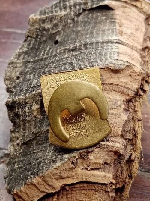 Badge