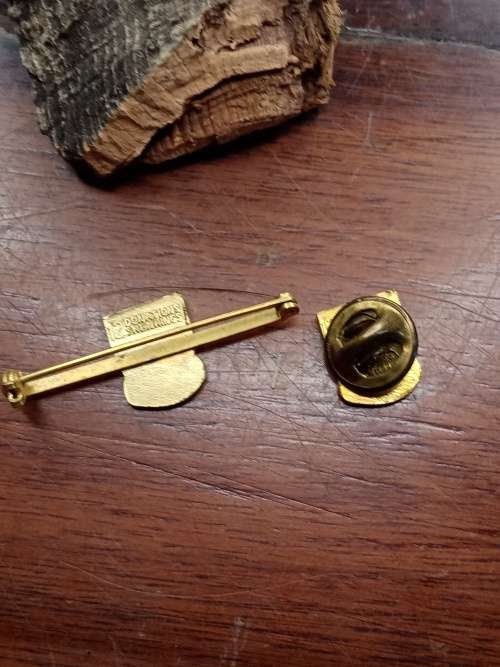 Badge set