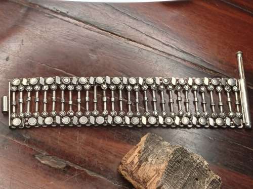 Antique Sterling Silver bracelet length: 18.7 cm wide: 42mm 86.2 grams