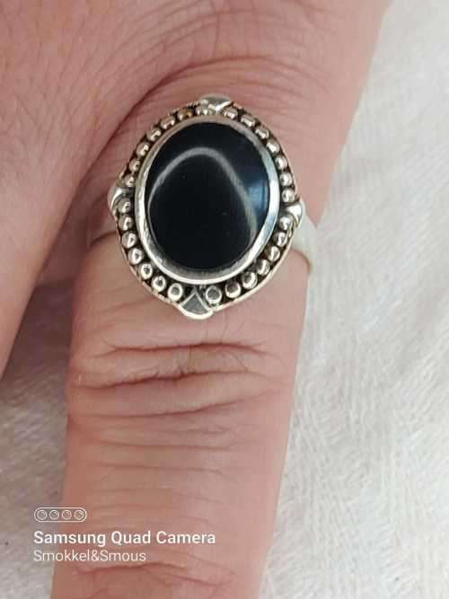 Antique vintage sterling silver ladies ring with black stone Size:P