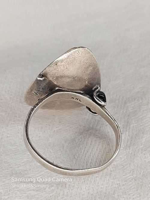 Antique vintage ladies ring with tiger eye stone Size: R.5