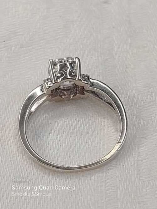 Sterling silver ladies ring Size: Q
