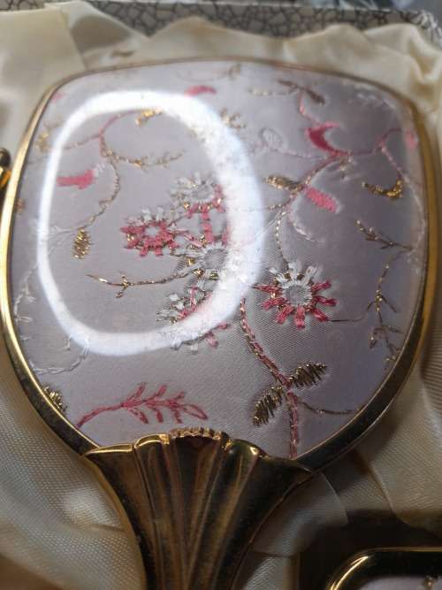 Vintage pink hairdresser set