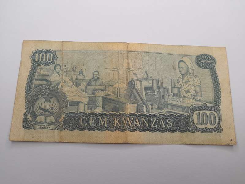 Angola 100 kwanzas 1979